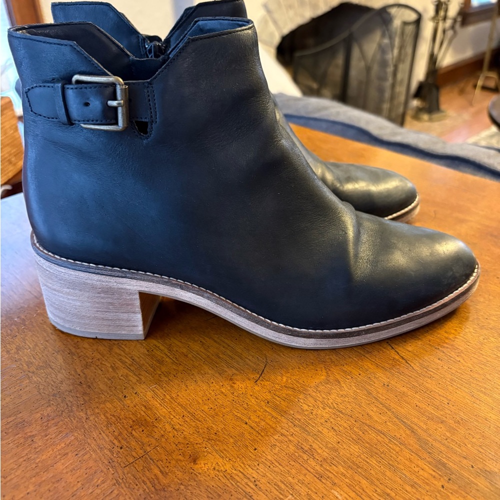 Like New Cole Haan Black Leather Harrington Ankle Booties